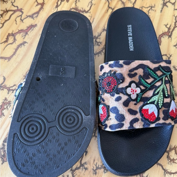Steve Madden Leopard Print Embroidered Sandals size 9M - Picture 2 of 5